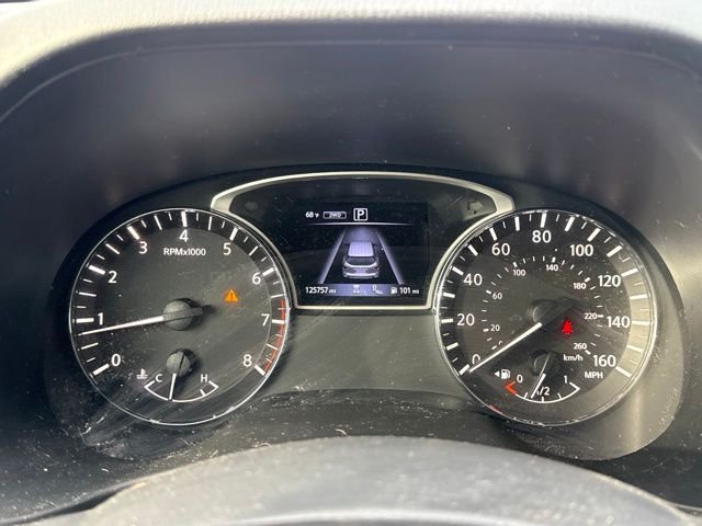 Used 2017 Silver Nissan Platinum image 12