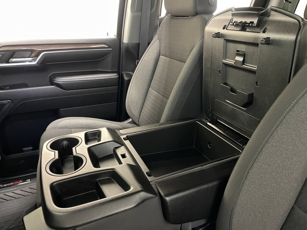2024 Chevrolet Silverado 1500 LT - Photo 32