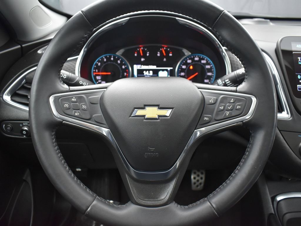 2017 CHEVROLET MALIBU - Image 14