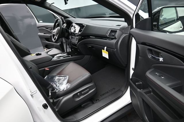 New 2026 Platinum White Pearl Honda Black Edition image 22