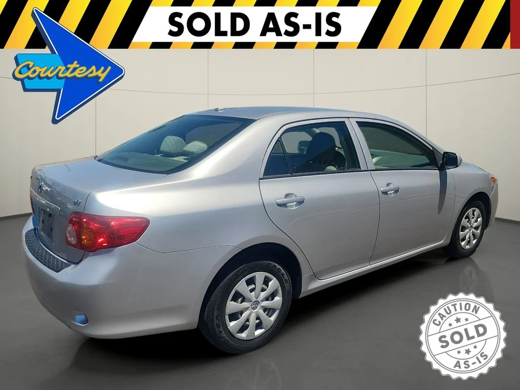 Used 2010 Silver Toyota LE image 7