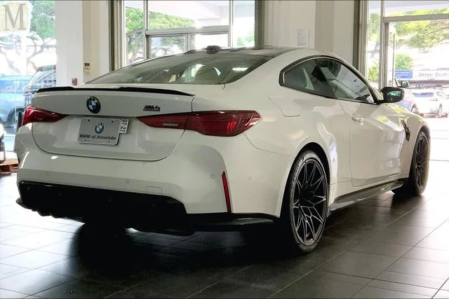Used 2026 Alpine White BMW Competition image 11