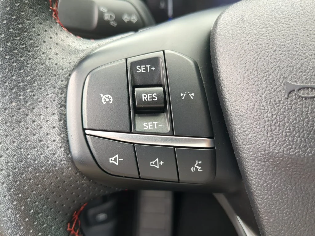 Used 2024 Gray Ford ST-Line image 27