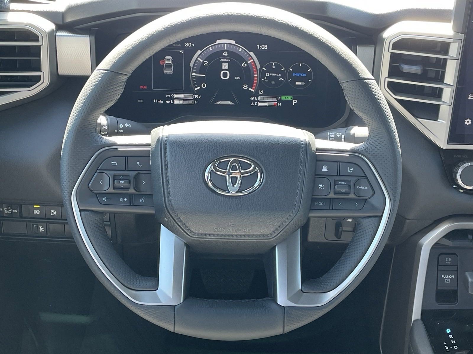 2025 Toyota Tundra Limited - Photo 17