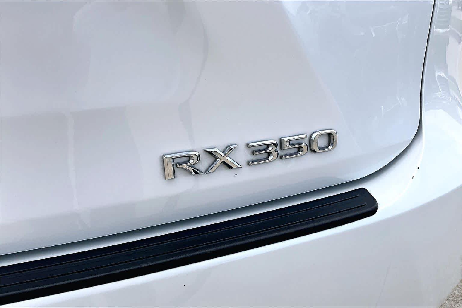 Certified Used 2022 EMINENT WHITE PEARL Lexus  image 10