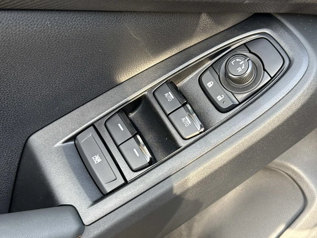 New 2026 ICE SILVER METALLIC Subaru Wilderness image 21