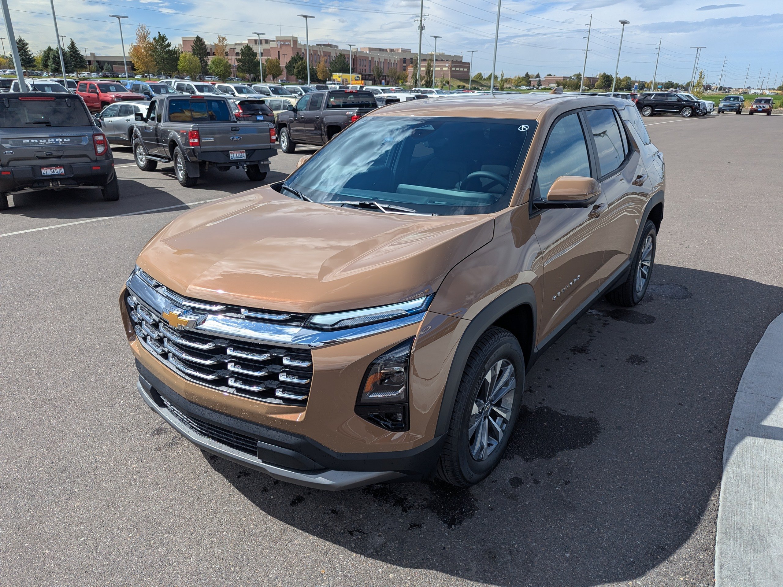 2027 Chevrolet Equinox LT - Photo 6