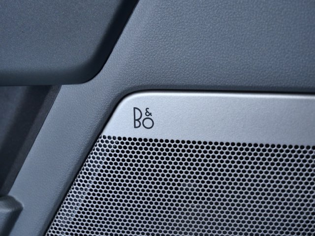 Certified Used 2023 Blue Ford XLT image 30
