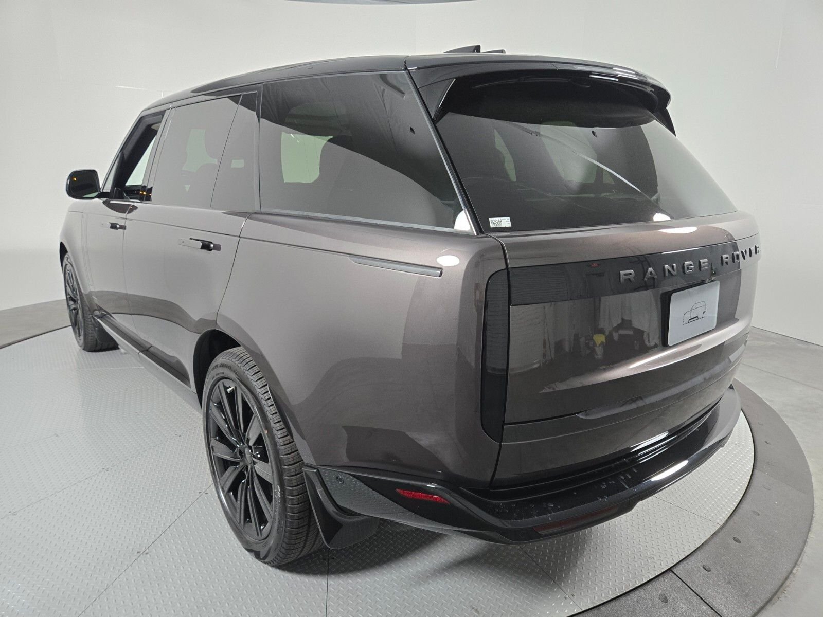 New 2026 Charente Grey Land Rover SE image 17