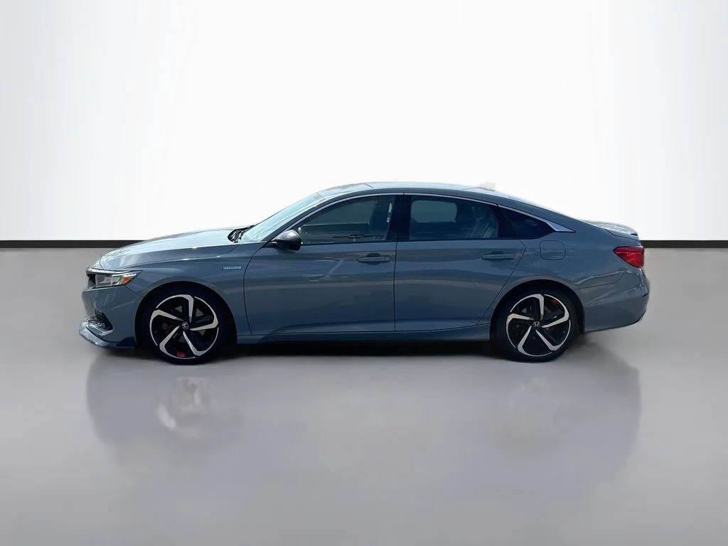 Used 2022 Sonic Gray Pearl Honda Sport image 4
