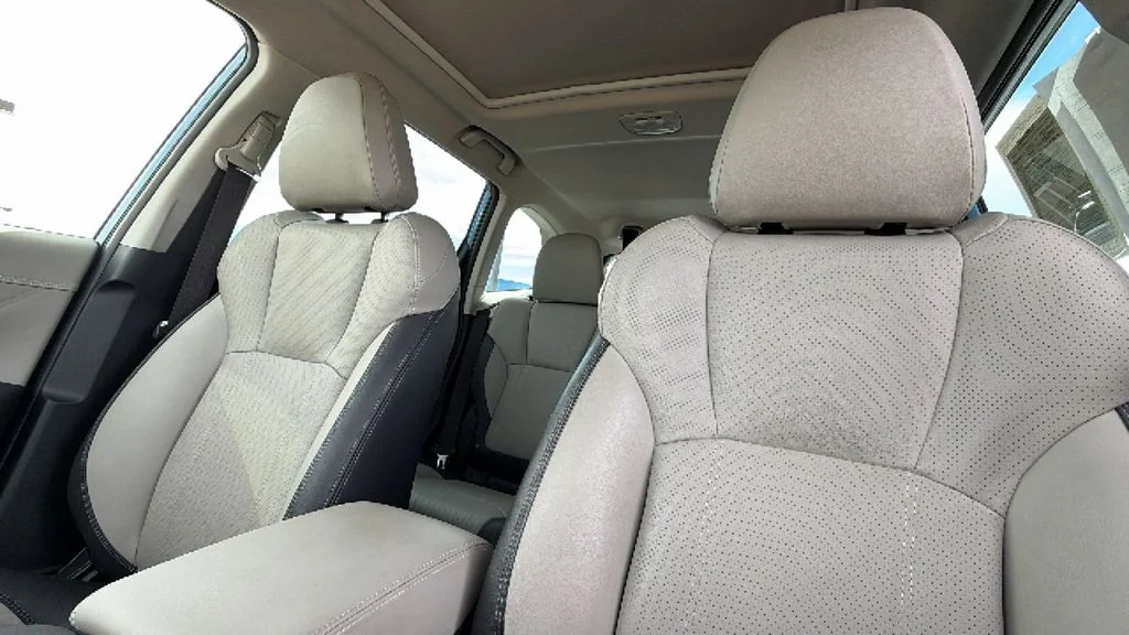 Used 2023 Horizon Blue Subaru Limited image 11