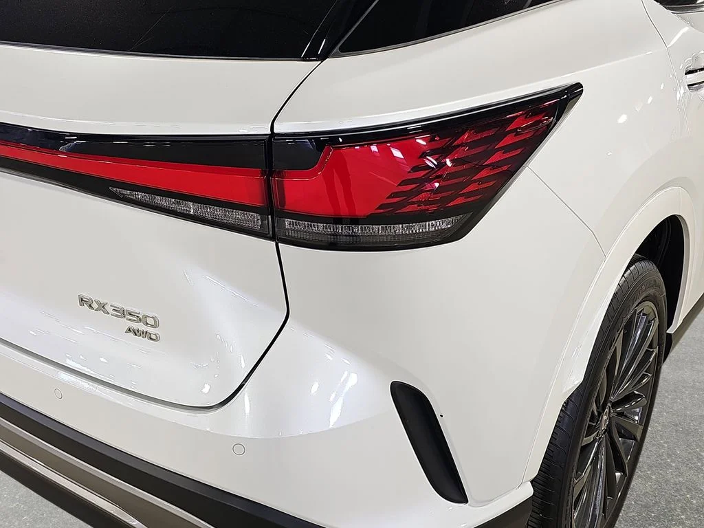 Certified Used 2025 White Lexus 350 Premium image 34