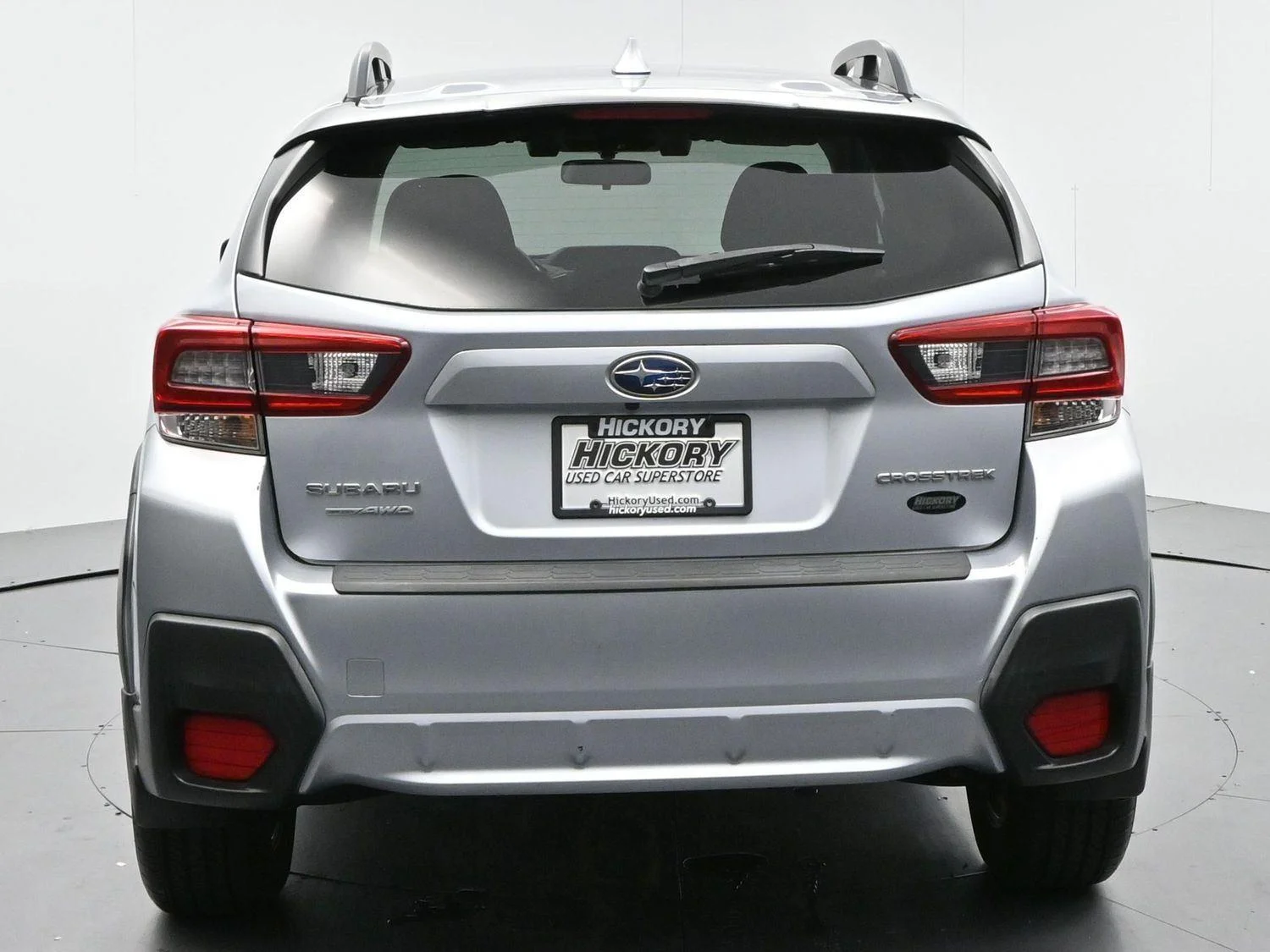 Used 2020 Ice Silver Metallic Subaru Premium image 6