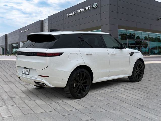 New 2026 Ostuni Pearl White Land Rover Dynamic SE image 5