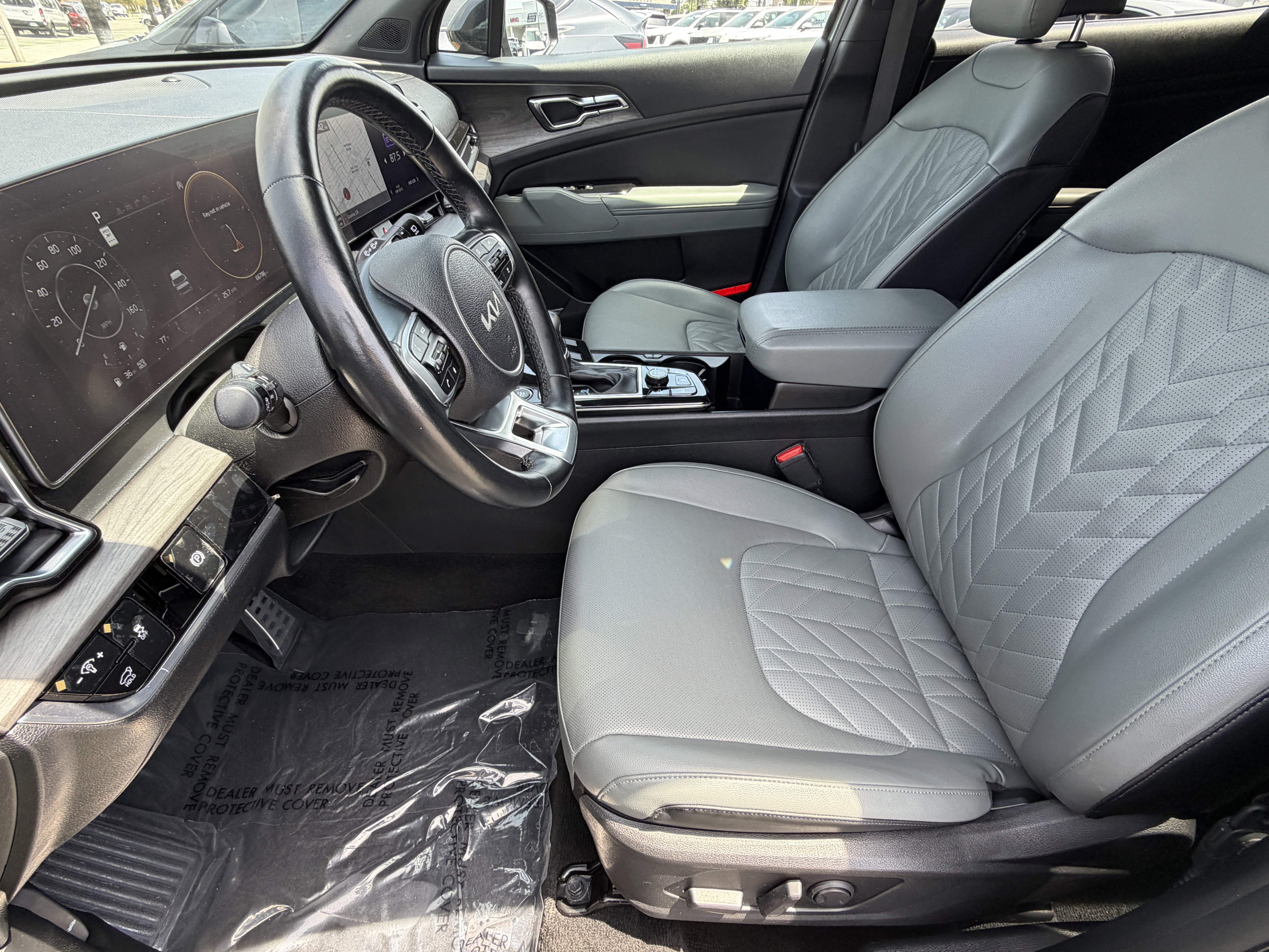 Certified Used 2023 Jungle Green/Ebony Black Roof Kia X-Pro image 15
