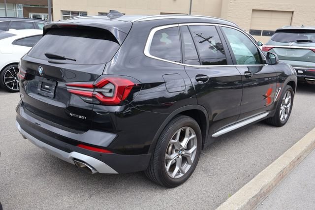 Used 2023 Black BMW xDrive30i image 3