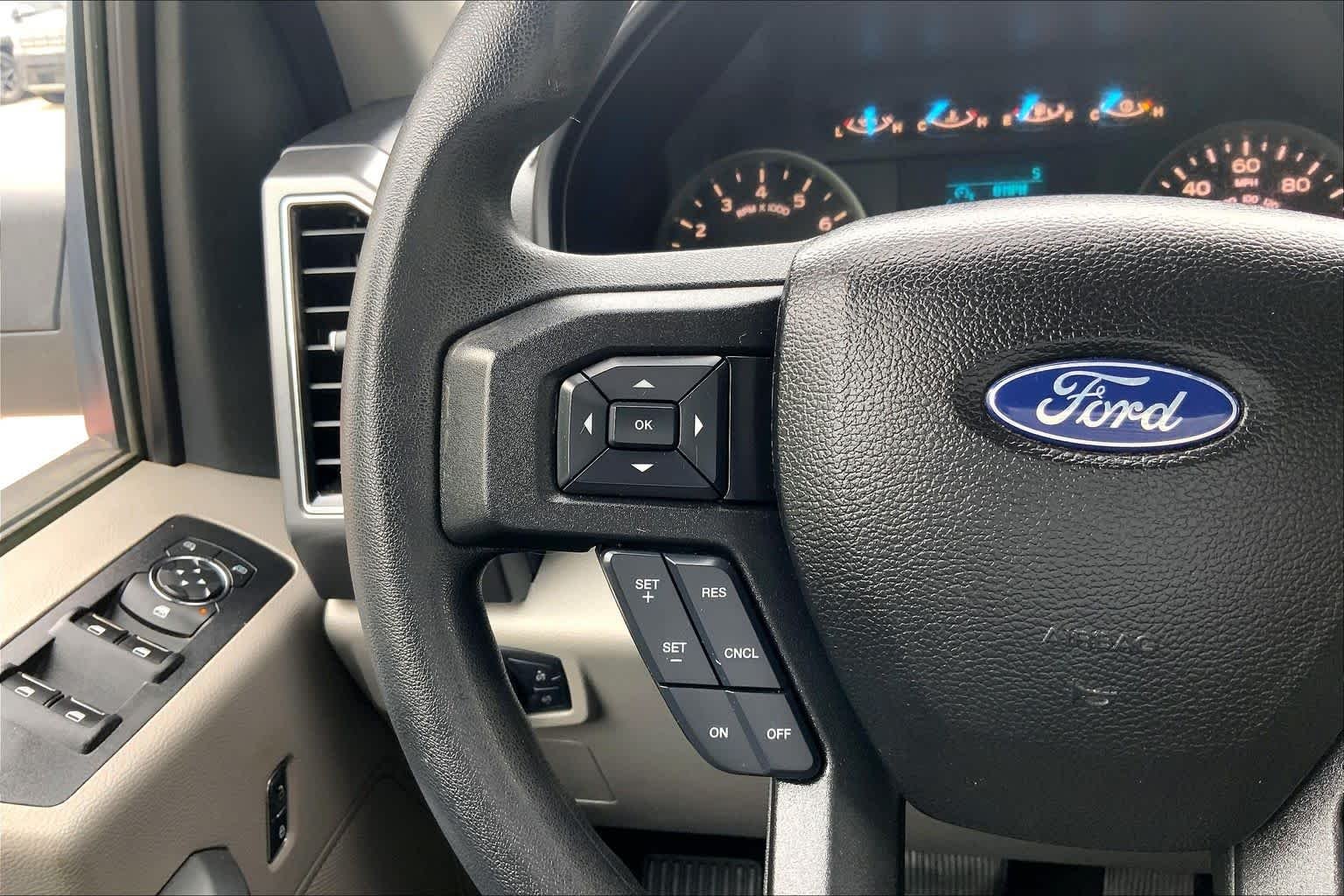Used 2018 Oxford White Ford XLT image 24
