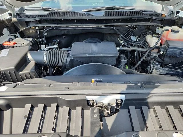 Used 2021 SUMMIT WHITE Chevrolet Custom image 27