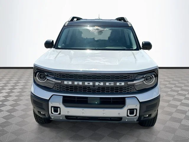 New 2026 Oxford White Ford Badlands image 2