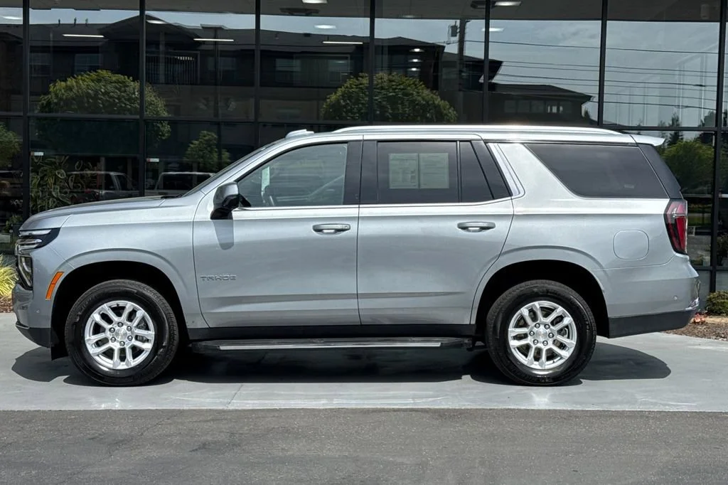 2025 Chevrolet Tahoe LT - Photo 7