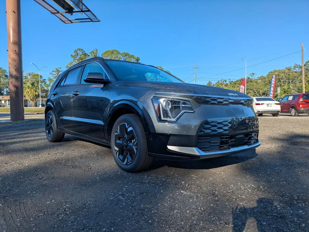 2025 Kia Niro Wind EV's photo