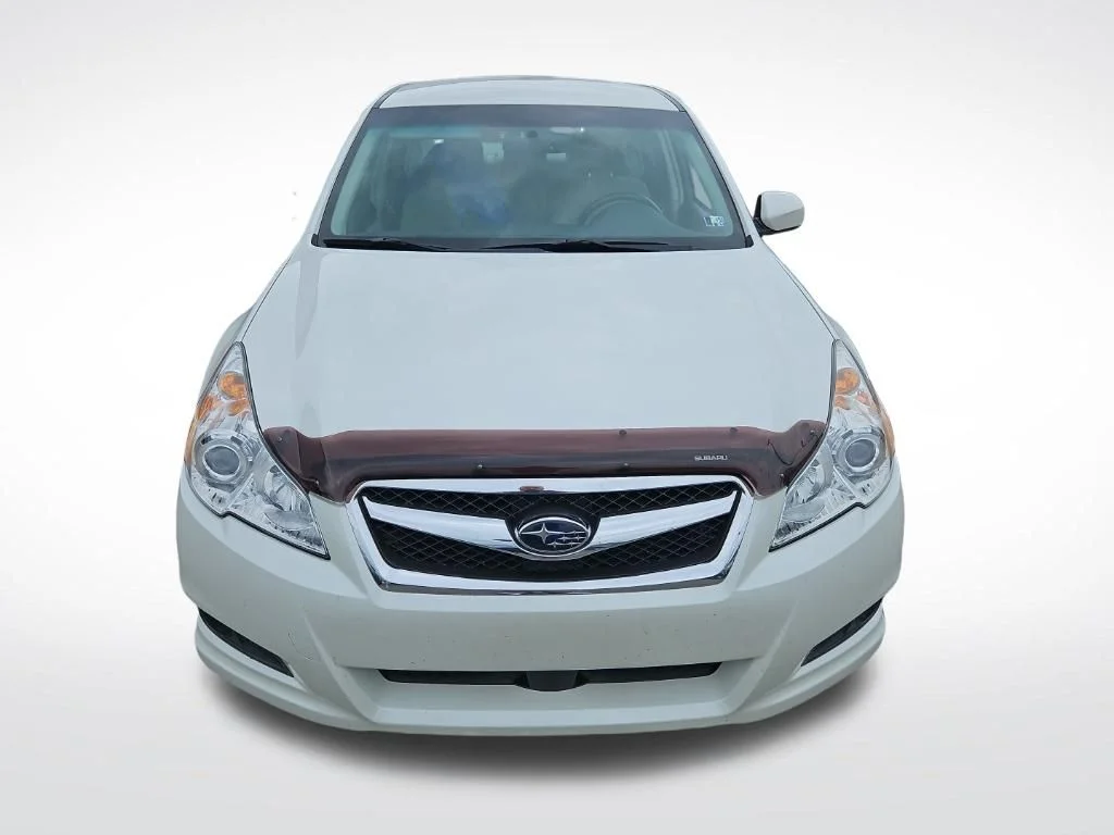 Used 2012 White Subaru 2.5i image 2