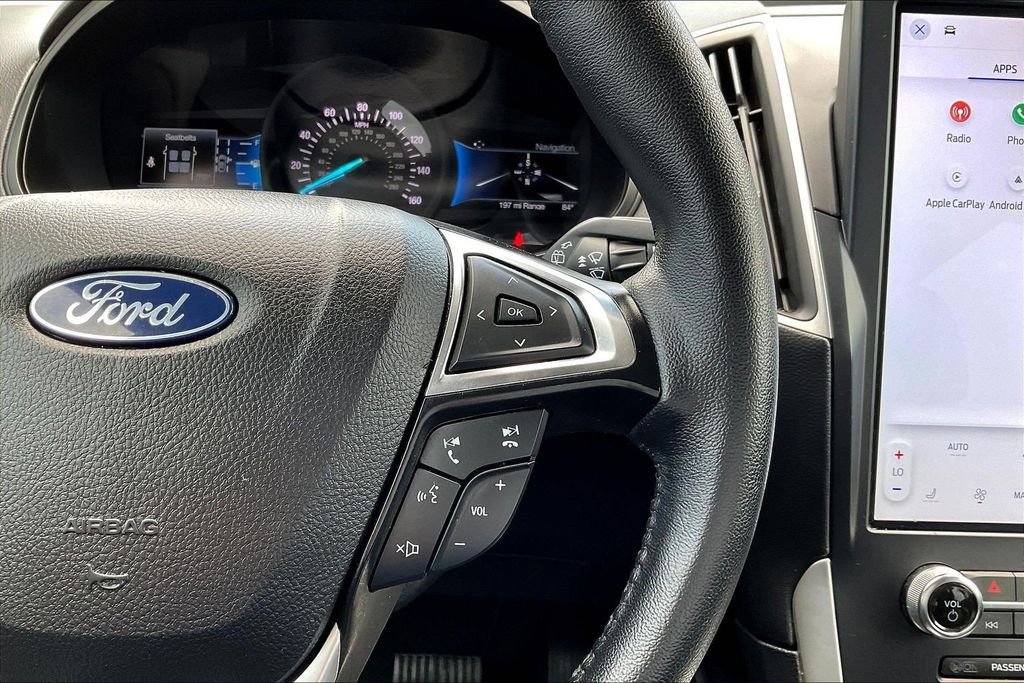 Used 2024 Gray Ford SEL image 16