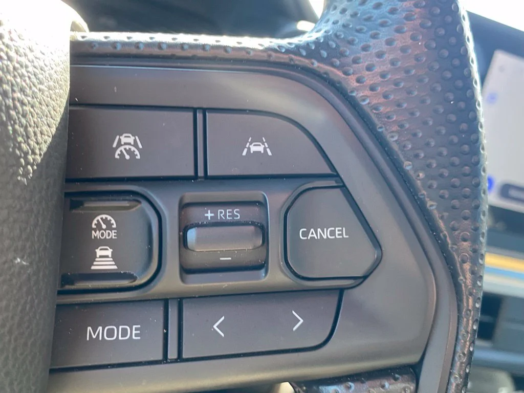 Used 2025  Toyota SR5 image 26