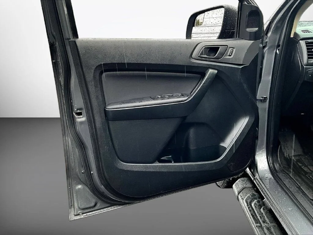 Used 2023 Gray Metallic Ford XL image 23