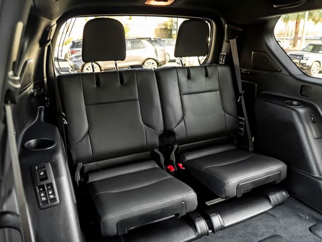 Used 2023 White Pearl Lexus 460 image 38