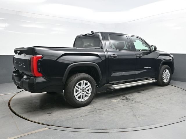 Used 2022 Black Toyota SR5 image 7