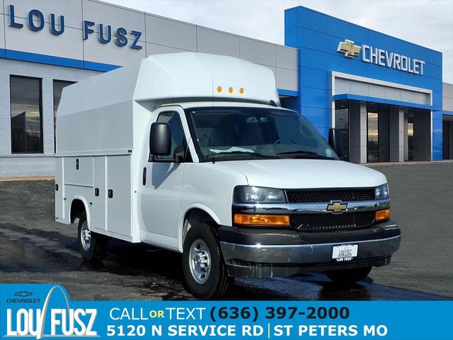 2025 Chevrolet Express Cutaway 3500 1WT
