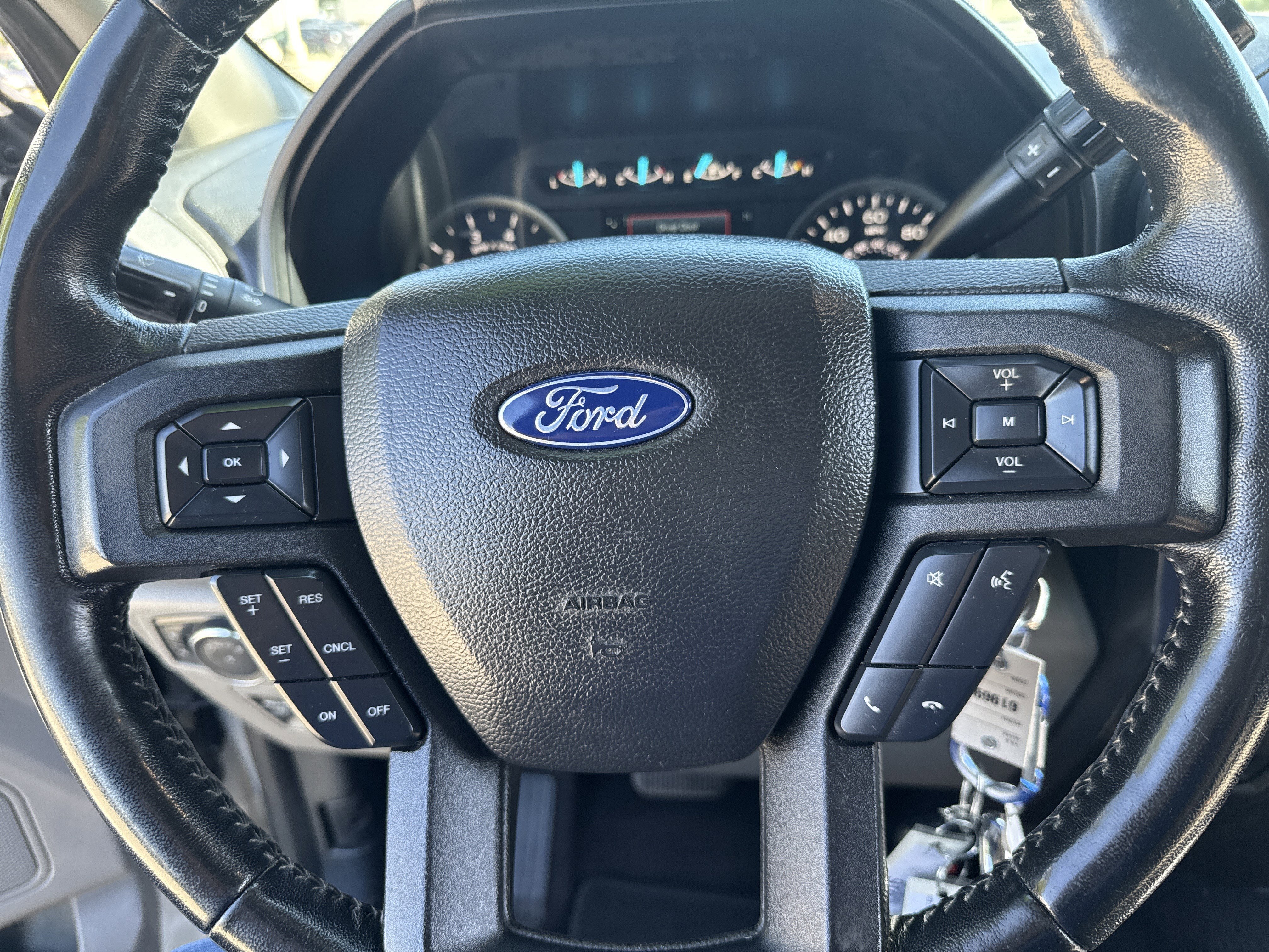 Used 2019 Ingot Silver Ford XLT image 15