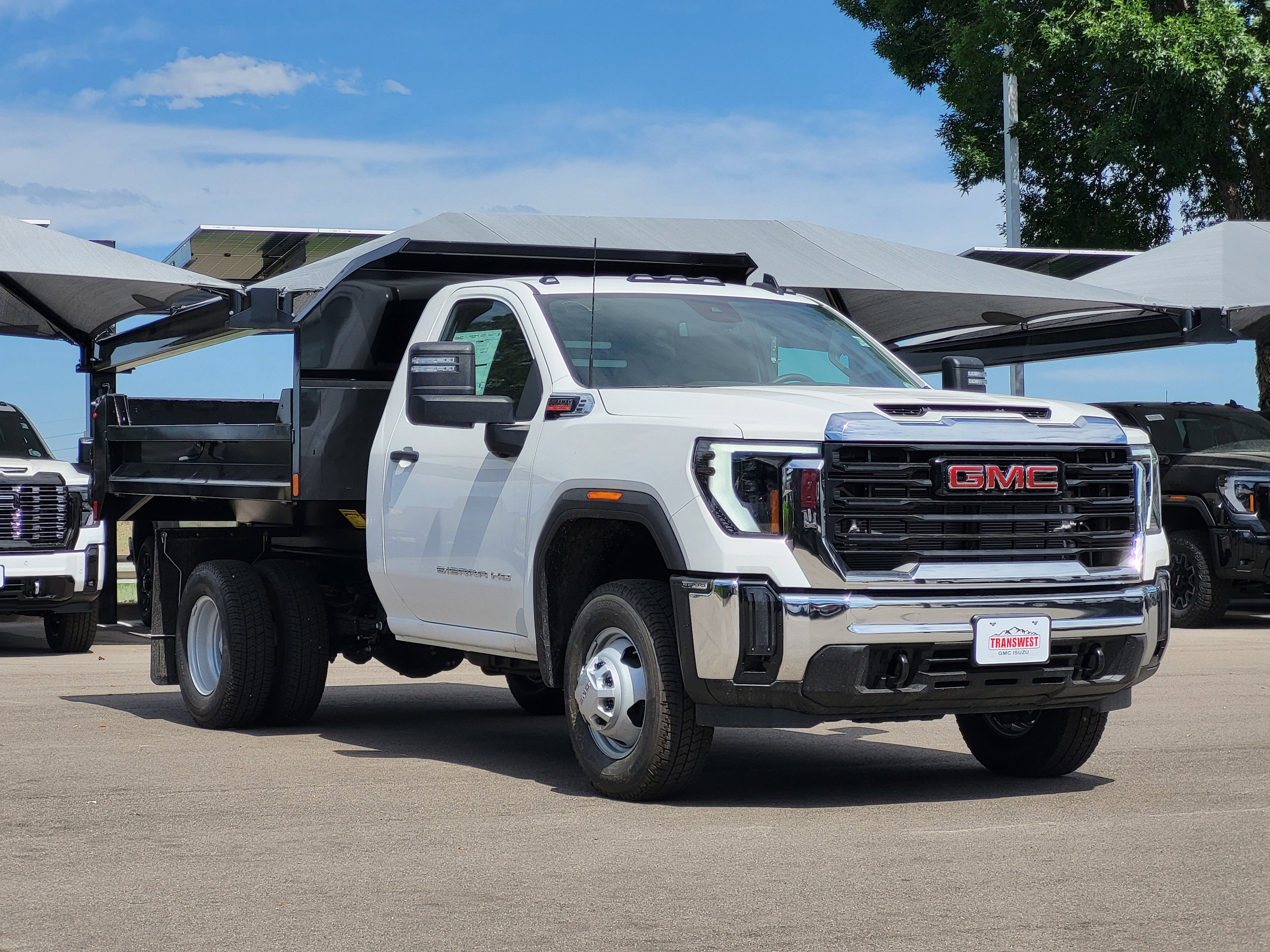 New 2026 Summit White GMC Pro image 3