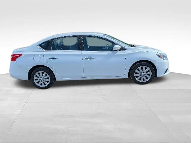 Used 2017 Nissan Sentra SV with VIN 3N1AB7AP8HY395651 for sale in Broken Arrow, OK