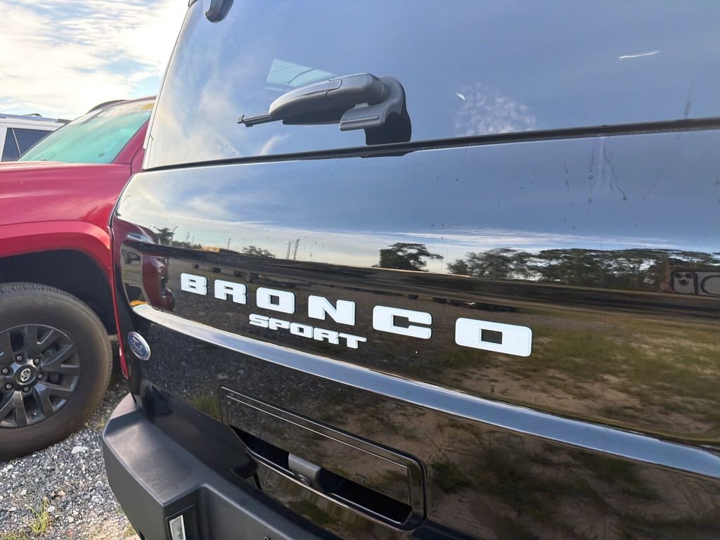Used 2023 Black Ford Outer Banks image 18
