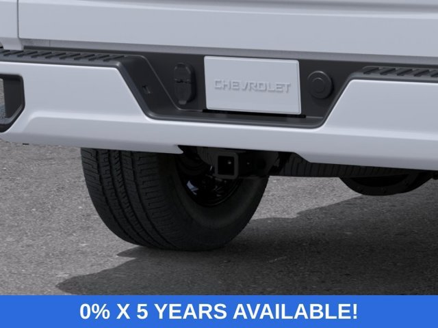 New 2026 Summit White Chevrolet Custom image 17