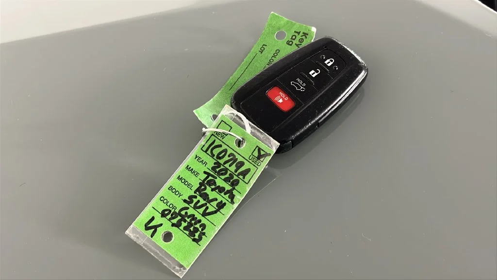 Used 2020 Green Toyota XLE image 51