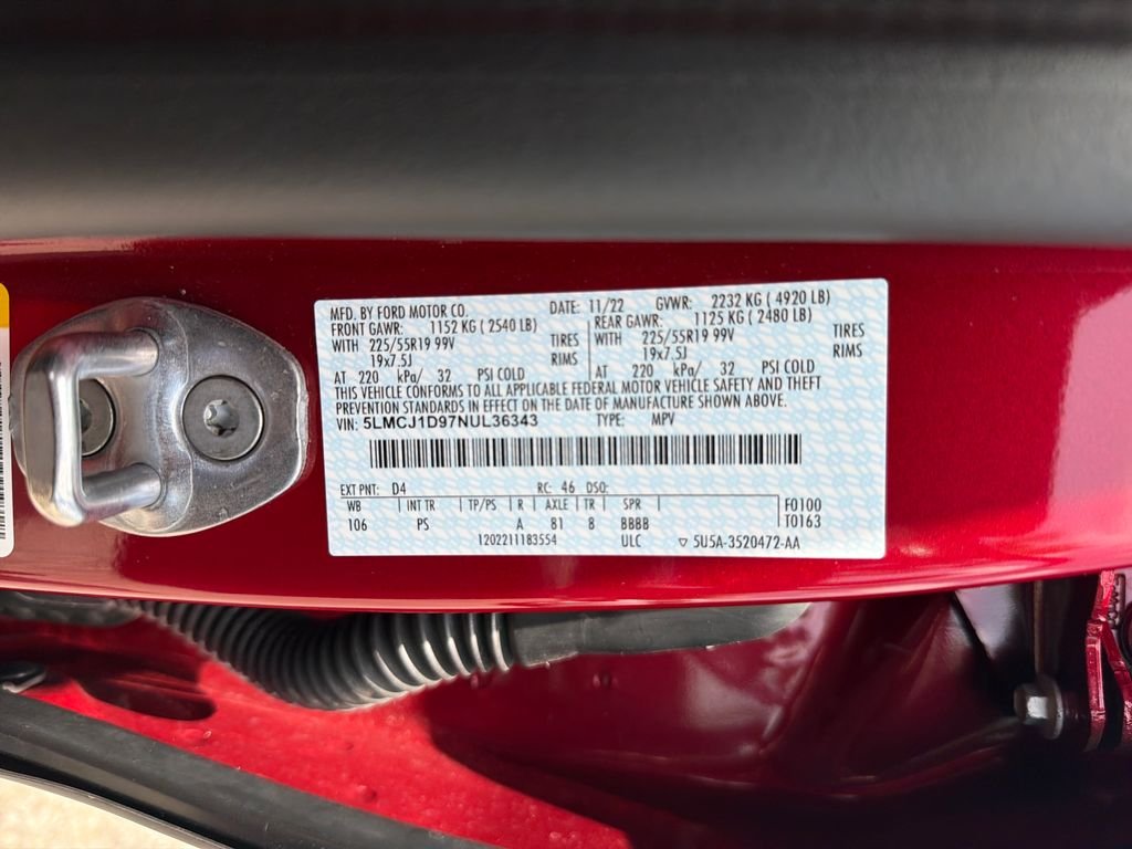 Used 2022 Red Lincoln Standard image 25
