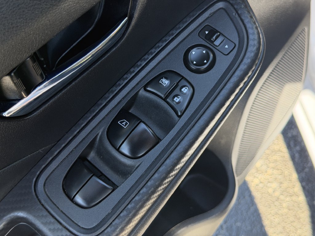 Used 2025 Gray Nissan 1.6 SV image 31
