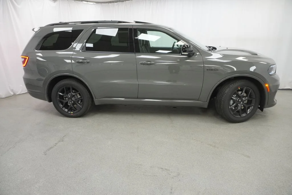 New 2026 Destroyer Gray Clear-Coat Exterior Paint Dodge GT Plus HEMI V8 image 9