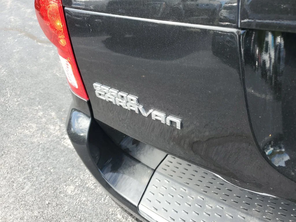Certified Used 2016 Black Dodge R/T image 7
