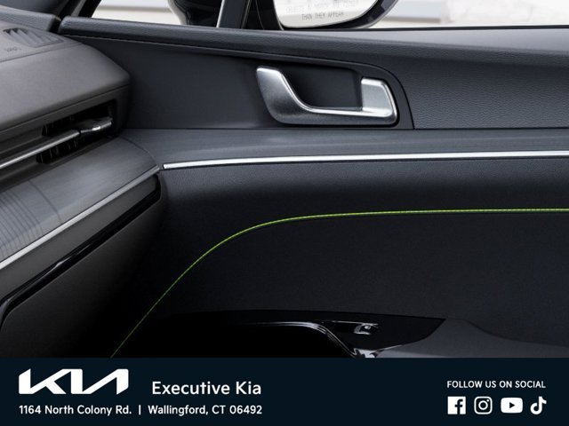 New 2027 Snow White Pearl Kia GT image 25