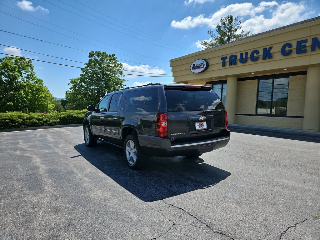 Used 2010 Beige Chevrolet LTZ image 3