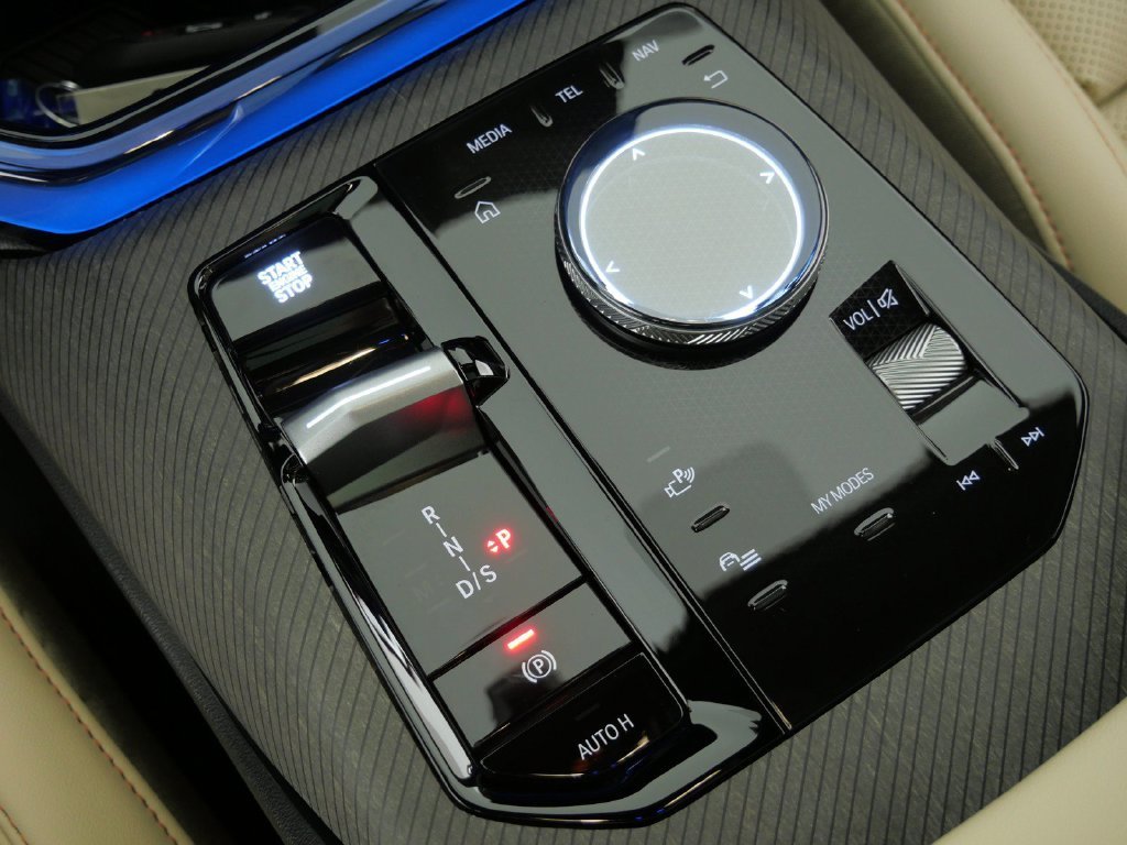 Used 2026 Vegas Red Metallic BMW 30 xDrive image 49