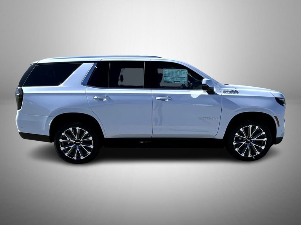 New 2026 Polar White Tricoat Chevrolet High Country image 4