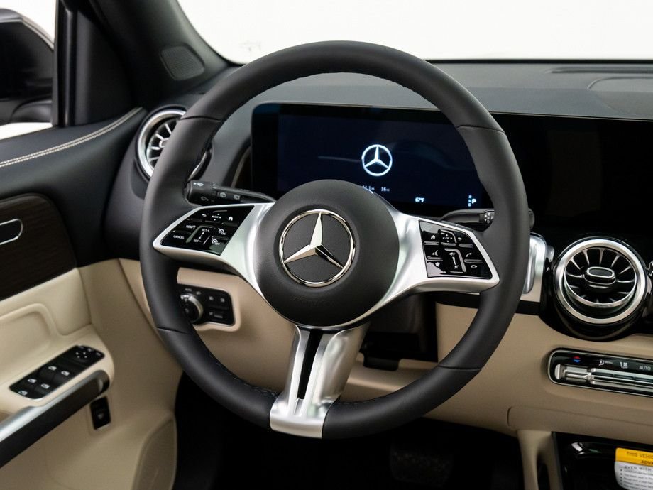 New 2026 Night Black Mercedes-Benz GLB 250 image 11