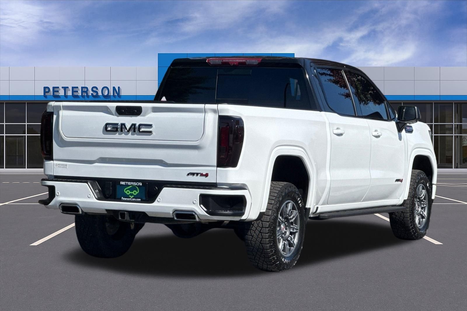 Used 2024 White GMC AT4 image 4