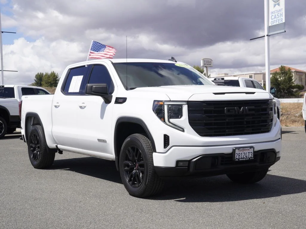 2023 GMC Sierra 4WD Crew Cab Short Box Elevation's photo