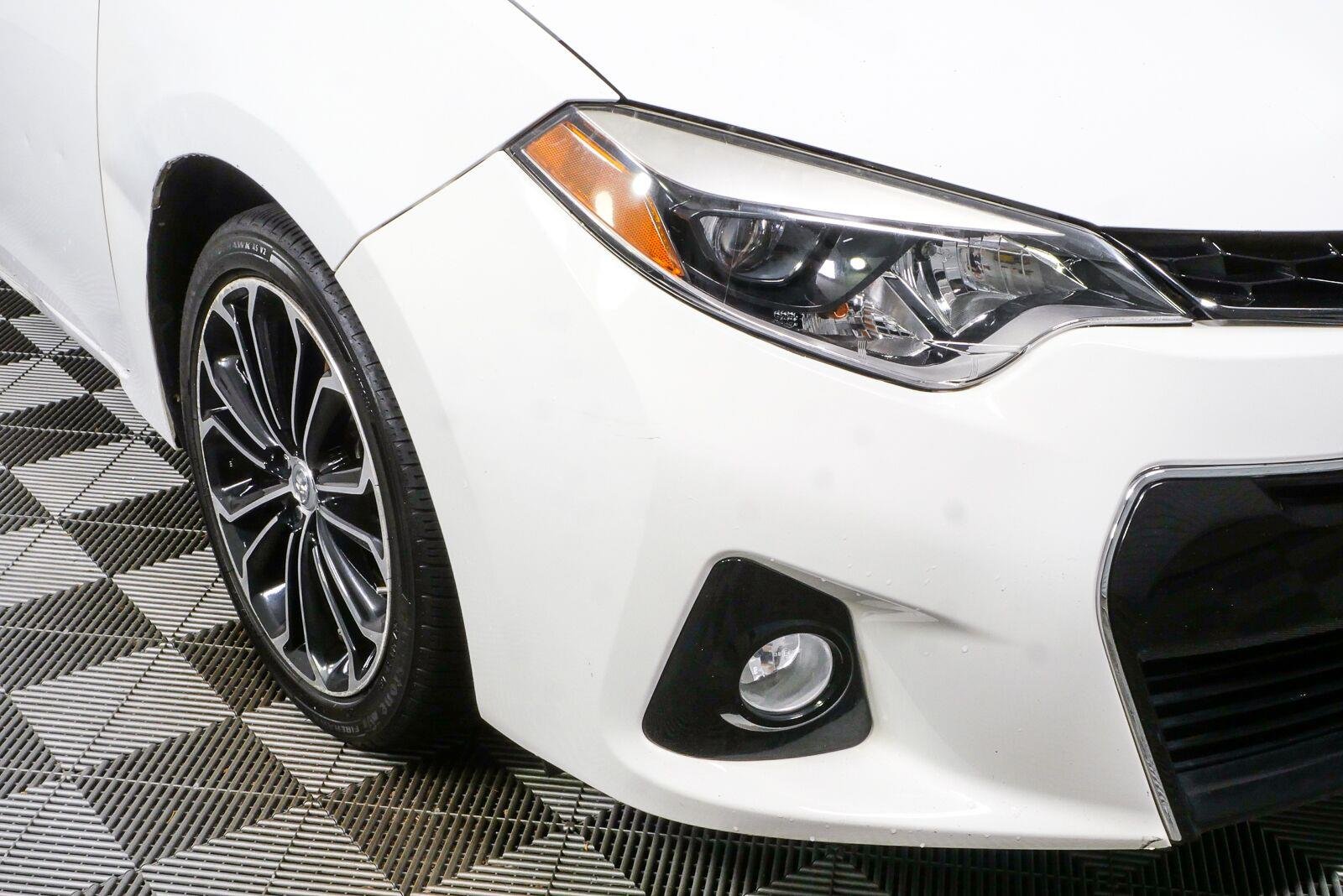 Used 2014 Super White Toyota S Plus image 32